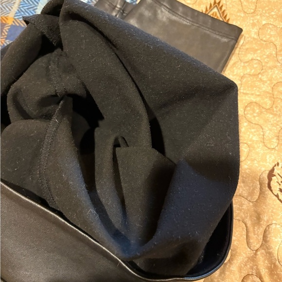 Abercrombie & Fitch Black Leggings - Picture 9 of 10